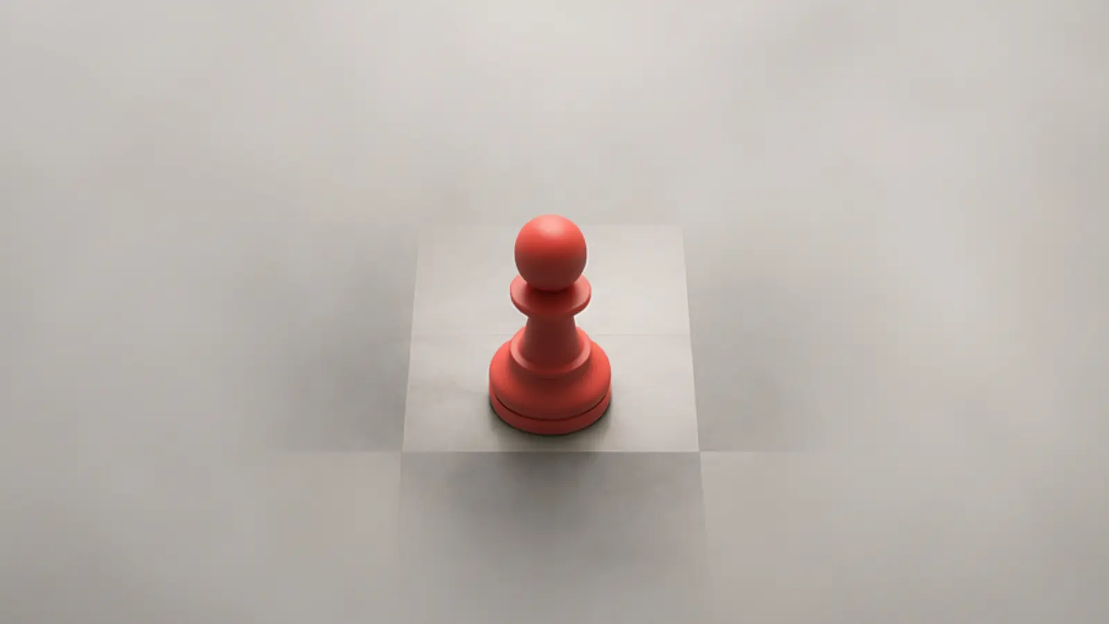Einzelne Spielfigur auf einem Schachfeld – Symbol für den Tunnelblick bei Entscheidungen